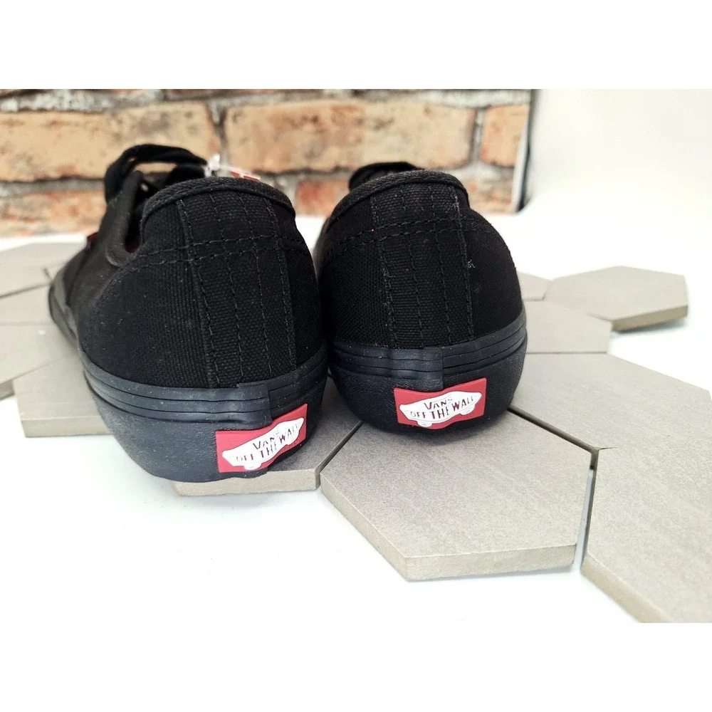 Vans Authentic Pro Triple Black Skateboard‎ Shoes Men 6.5 / Women 8 2010s Rare